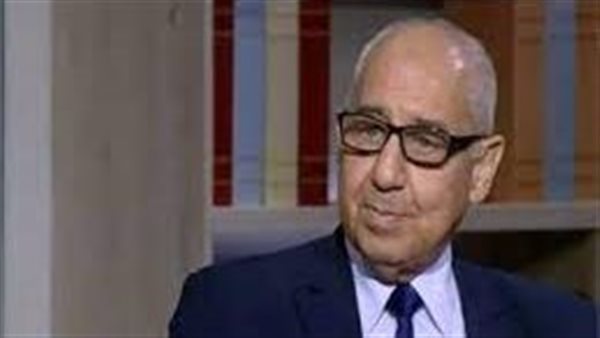 على عوف، رئيس شعبة