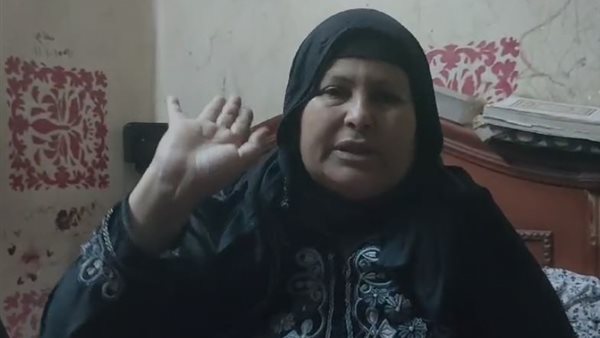 والدة الشاب المتوفى