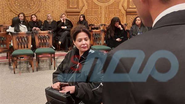 عزاء والدة لطيفة