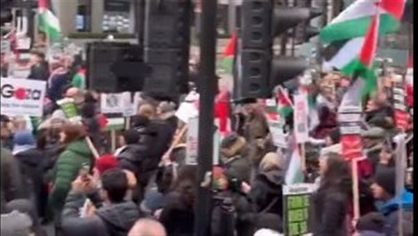  مسيرة تضامنية مع