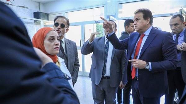 وزير الصحة يتفقد