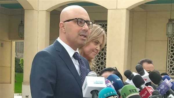 نيفين الكيلاني 