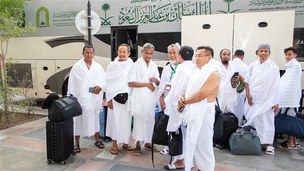 بدء مغادرة ضيوف برنامج