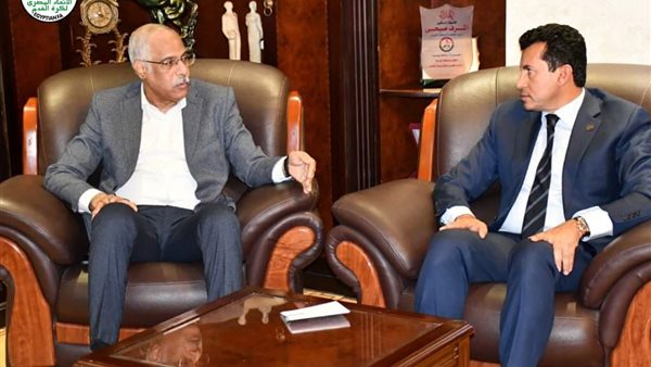 وزير الرياضة وجمال