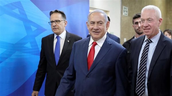 بنيامين نتنياهو ووزير