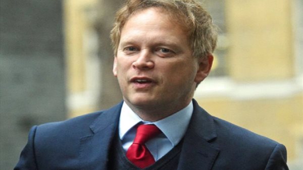 وزير الدفاع البريطاني