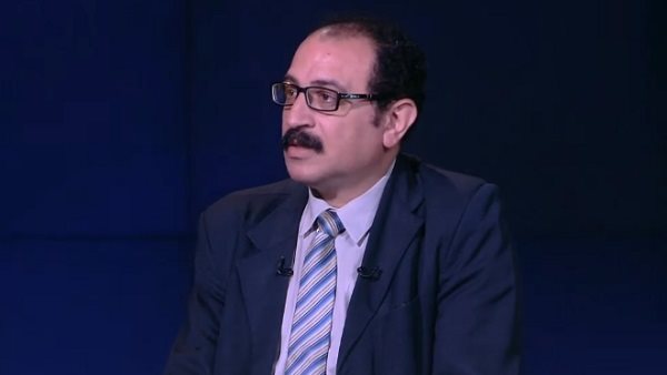 الدكتور طارق فهمي،