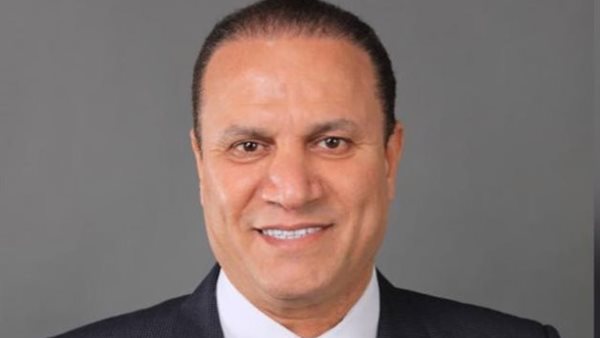 النائب زكي عباس عضو