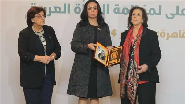  الدكتورة مايا مرسي