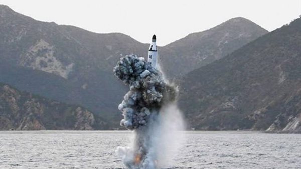 كوريا الشمالية تجري