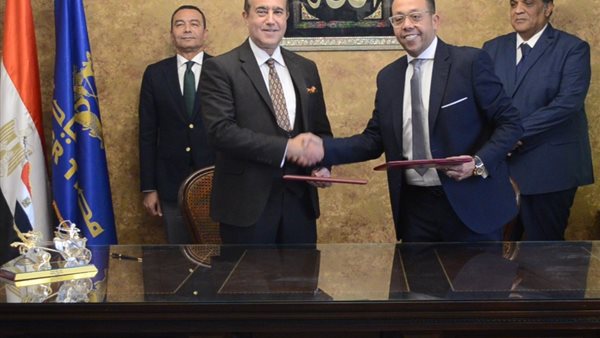 بروتوكول يجمع  نادي