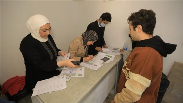 تقديم اعمال فنية