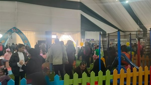 جانب من الحدث 