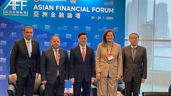 وزير المالية .. فى