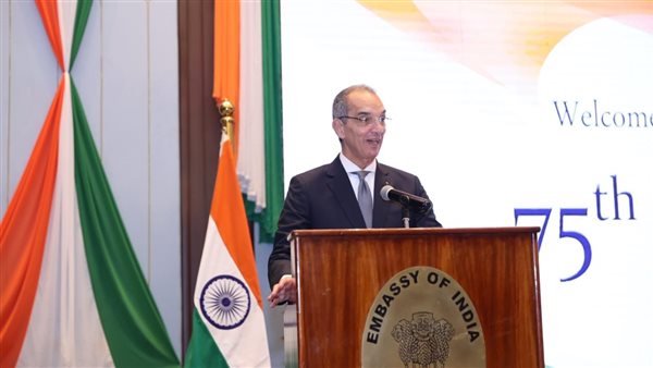 الدكتور/ عمرو طلعت