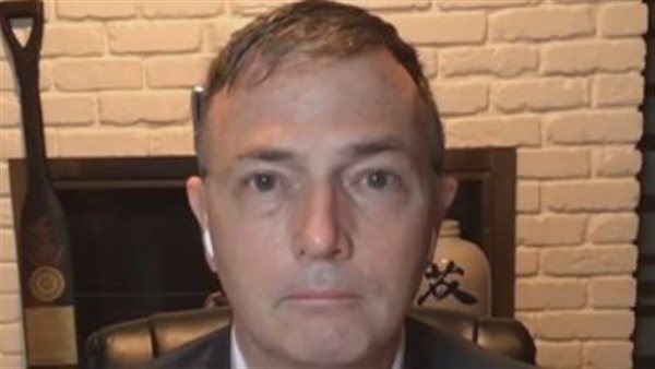  ريموند باول،  الكولونيل