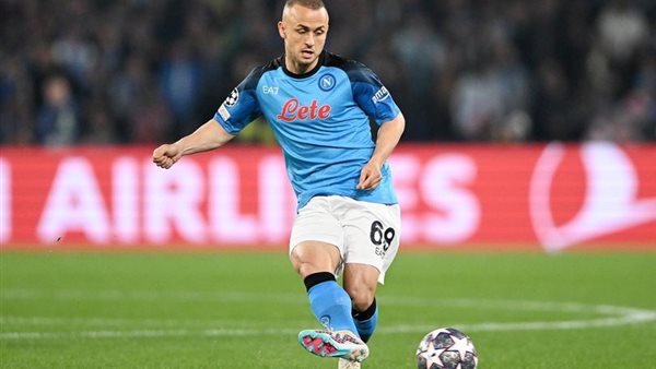 لوبوتكا لاعب نابولي