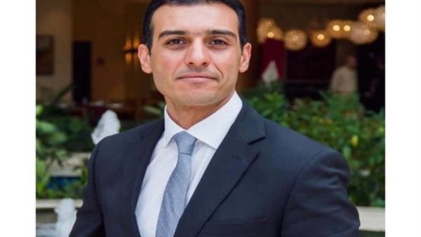 الدكتور إسلام عنان