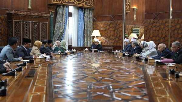 شيخ الازهر يبحث سبل