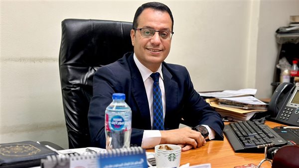 وليد عادل الخبير