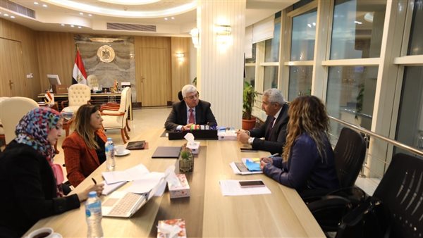 إجتماع الدكتور أيمن