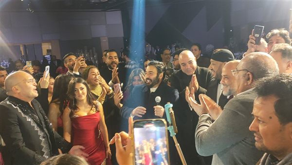 عصام كاريكا 