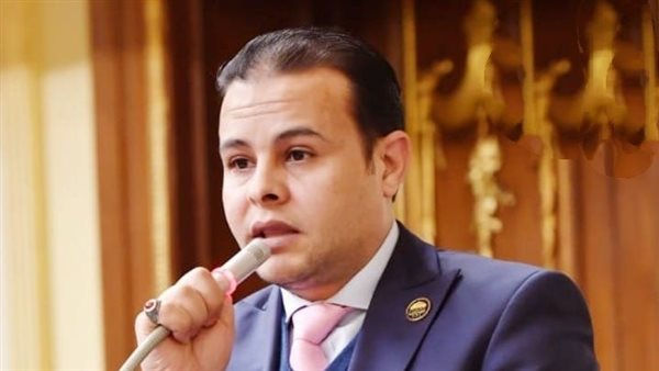  مدحت الكمار عضو