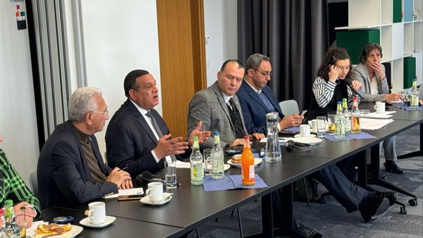 وزير التنمية المحلية