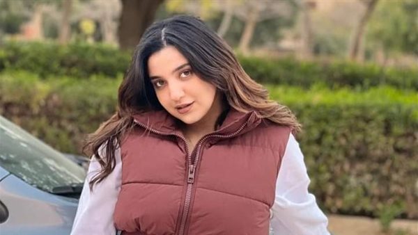  البلوجر كنزي مدبولي