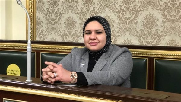 الدكتورة راوية مختار،