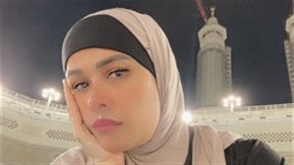  ياسمين عبد العزيز