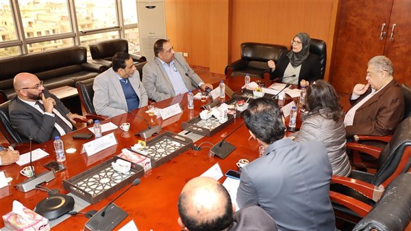 خلال الاجتماع اليوم