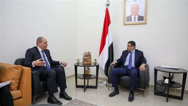 أحمد عوض بن مبارك