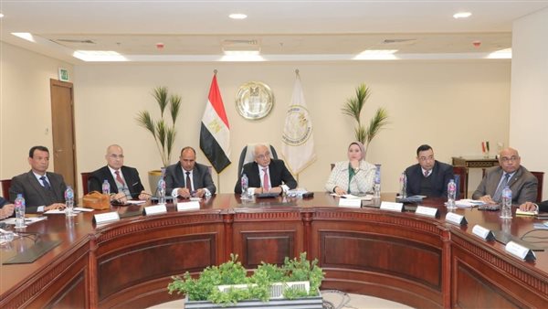  إجتماع وزير التربية