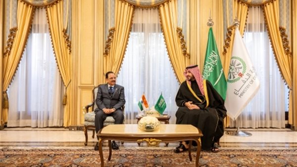 وزير الدفاع السعودي