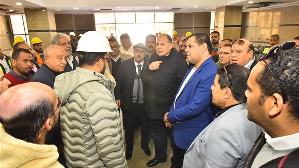 محافظ أسيوط  اثناء