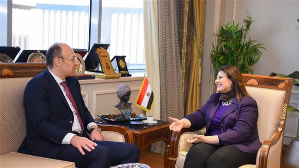 وزيرة الهجرة تستقبل