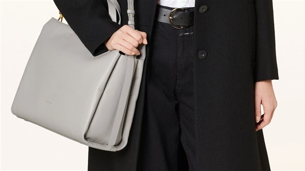 حقيبة نسائية رمادية