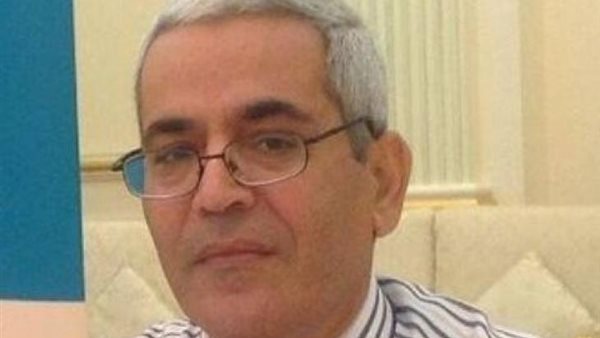 الدكتور رضوان قاسم،