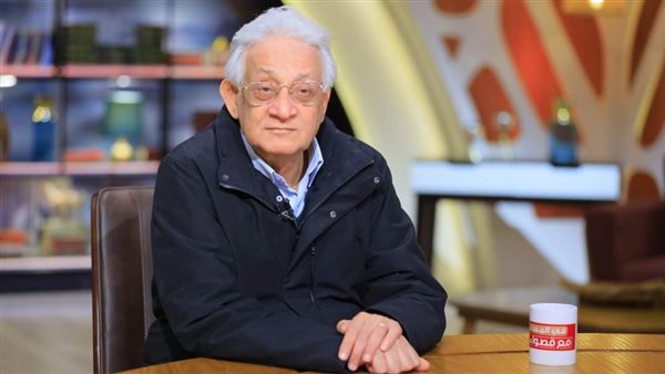 الكاتب الصحفي 