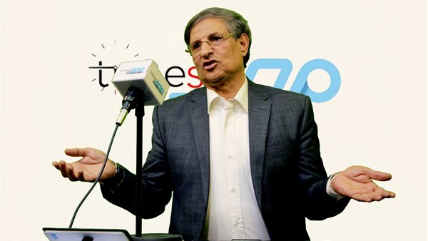 جانب من ندوة مصطفى