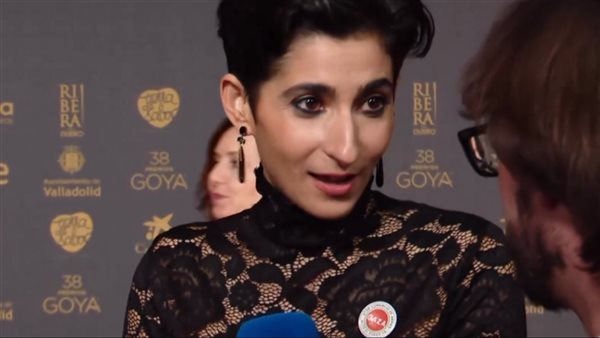 ألبا فلوريس تدعم