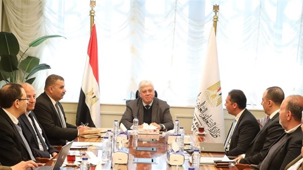  وزير التعليم العالى