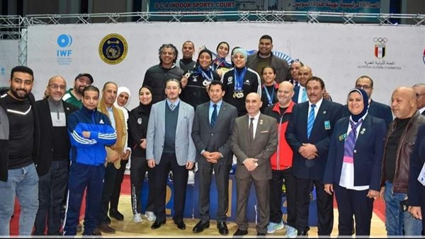 وزير الشباب والرياضه