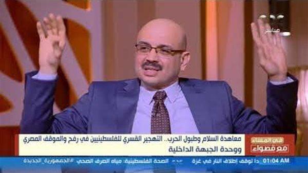 الصحفي محمد سعد عبد