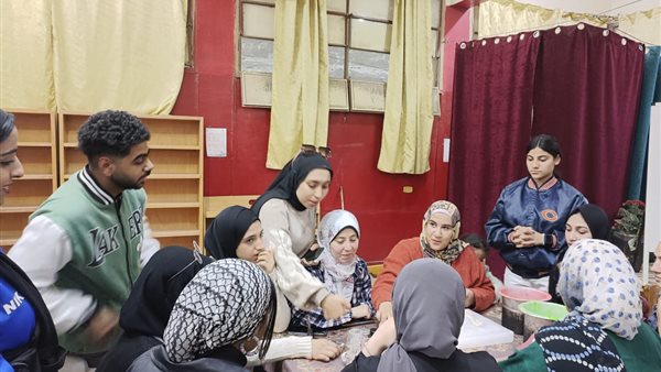 تدريب الفتيات علي