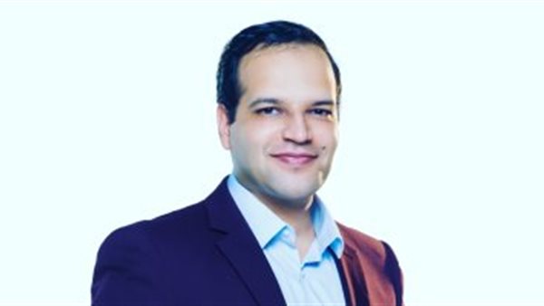  أحمد يعقوب، الكاتب