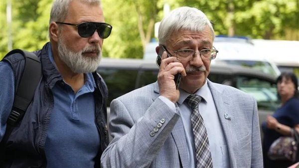  أوليج أورلوف معارض