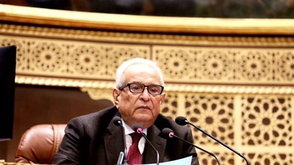 المستشار بهاء ابوشقـة