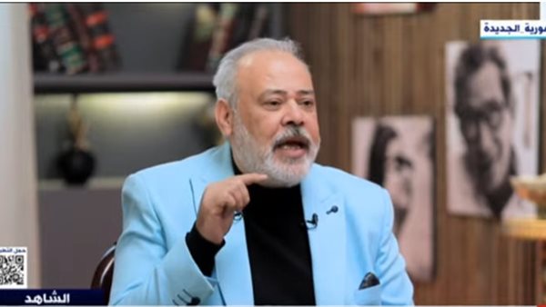 الشاعر و الناقد مسعود